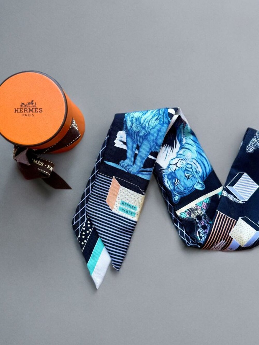 Hermes Blue White Grand Theatre Nouveau Tiger Zebra Silk Twilly